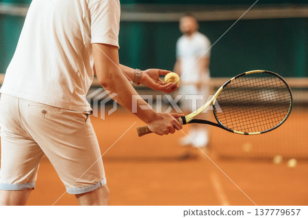 Particle view of man that is playing tennis 137779657