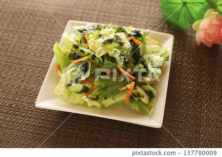 Enjoy Korean seaweed! Choreg Salad Enjoy Korean seaweed! Choreg Salad 137780009