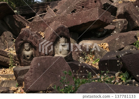 Central sanctuary of Banteay Chhmar Central sanctuary of Banteay Chhmar 137781133