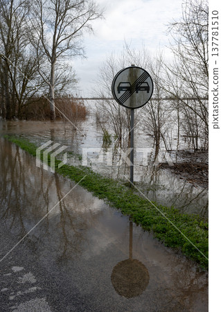 The impact of floods in Portugal in 2026, when rivers overflow and inundate agricultural fields The impact of floods in Portugal in 2026, when rivers overflow and inundate agricultural fields 137781510