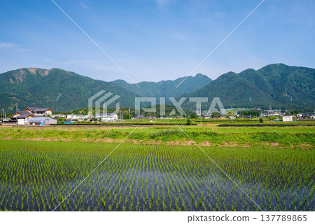 鈴鹿山腳下的鄉村地區(三重縣四日市水澤町) 鈴鹿山腳下的鄉村地區(三重縣四日市水澤町) 137789865