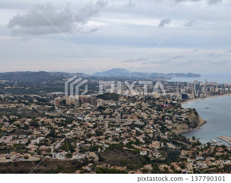Peaceful Hillside Living Area, Idyllic Suburban Setting With Waterfront Vistas And Lush Landscapes 137790301