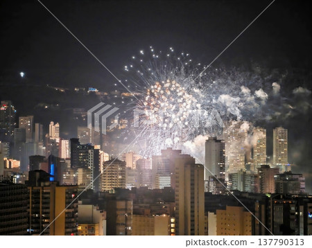 Bright City Fireworks, Vivid Pyrotechnics Illuminate Cityscape For Captivating Nighttime Experiences 137790313