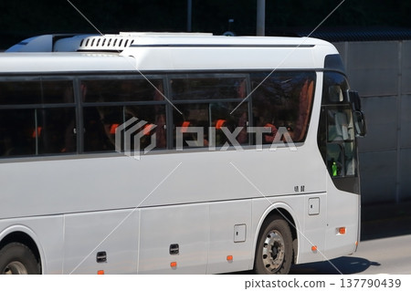 Sightseeing bus image 137790439