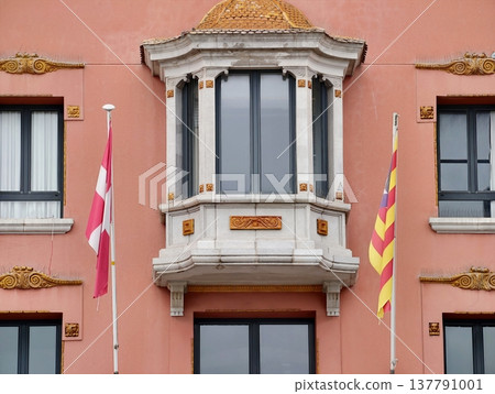 Elegant Building Features Captured Beautifully, Urban Facade Highlights With Decorative Architectural Elements Elegant Building Features Captured Beautifully, Urban Facade Highlights With Decorative Architectural Elements 137791001