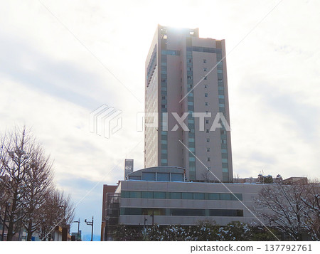 Building 137792761