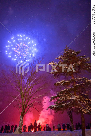 Fantastic winter fireworks on a snowy night at the Ota Fire Festival in Daisen City, Akita Prefecture Fantastic winter fireworks on a snowy night at the Ota Fire Festival in Daisen City, Akita Prefecture 137793052