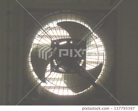 Ventilator Ventilator 137793397