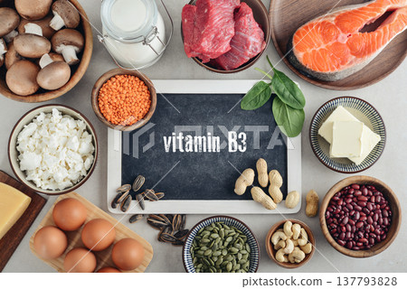Healthy foods containing vitamin B3 (Acidum nicotinicum). Healthy foods containing vitamin B3 (Acidum nicotinicum). 137793828