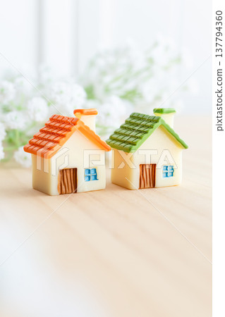 可愛的房子，您夢想家園的圖片素材 137794360