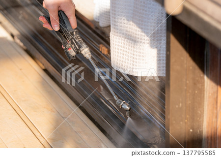 Window cleaning/high pressure washing Window cleaning/high pressure washing 137795585