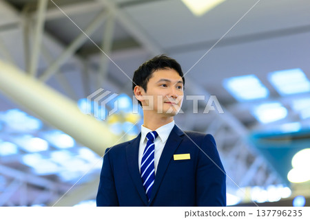 身著制服的機場工作人員 ■攝影合作:關西國際機場(KIX) 身著制服的機場工作人員 ■攝影合作:關西國際機場(KIX) 137796235