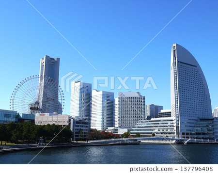 Urban landscape of Minato Mirai Urban landscape of Minato Mirai 137796408
