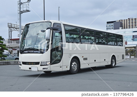 Mitsubishi Fuso Aero Ace Bus Mitsubishi Fuso Aero Ace Bus 137796426