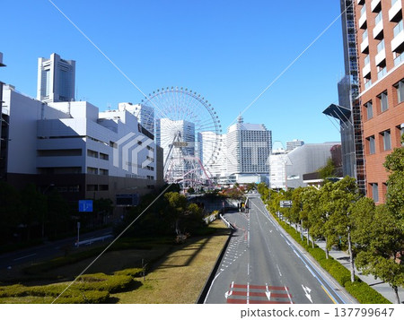 Minato Mirai under the blue sky 137799647