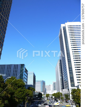 Urban landscape of Minato Mirai 137800757