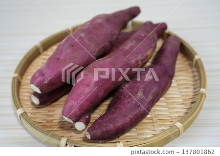 Autumn taste, sweet potato Autumn taste, sweet potato 137801862