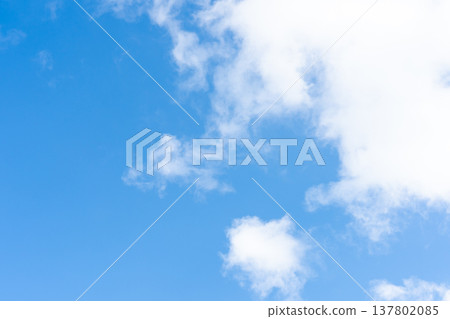 Blue sky cloud Blue sky cloud 137802085