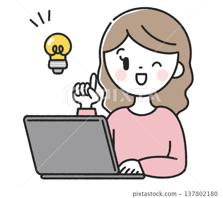 一位女士坐在電腦前，突然有了個主意。 137802180