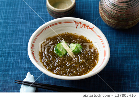 Okinawan mozuku seaweed Okinawan mozuku seaweed 137803410