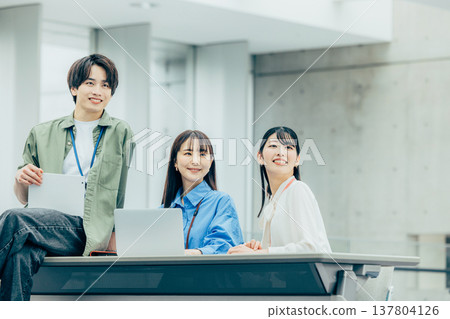 Meeting scene between men and women 137804126