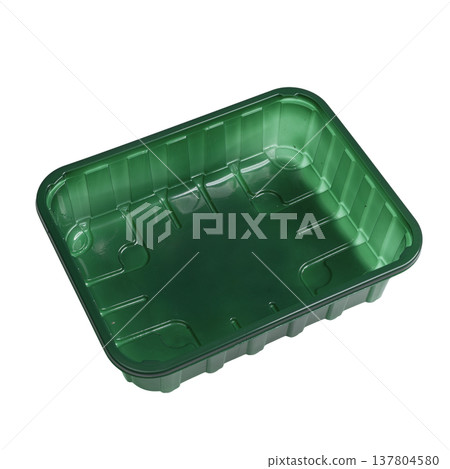 a green plastic food container 137804580