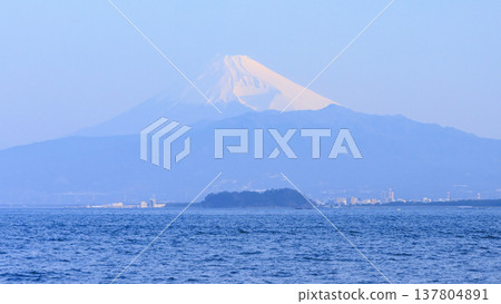 西伊豆半島沼津市西浦的冬天 137804891