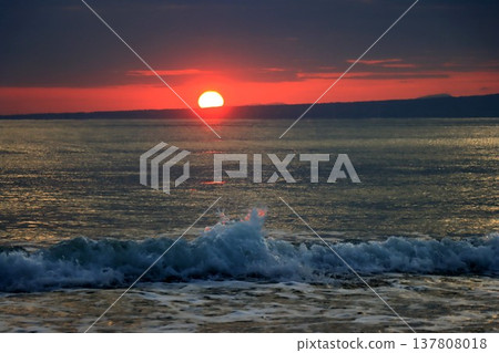 Sunrise of Miho Bay 137808018