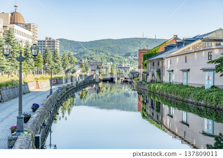 Otaru City, Hokkaido: A popular tourist destination in Hokkaido - Scenery of the Otaru Canal in early summer. Otaru City, Hokkaido: A popular tourist destination in Hokkaido - Scenery of the Otaru Canal in early summer. 137809011