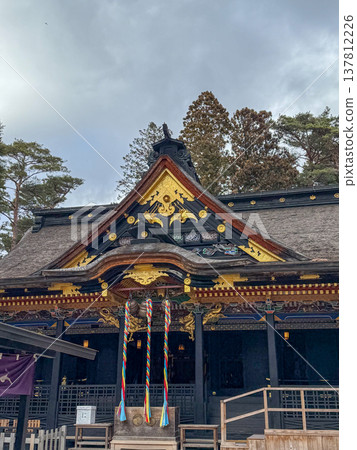 大崎八幡宮本殿:一座宏偉的桃山式神社,被指定為國寶。 大崎八幡宮本殿:一座宏偉的桃山式神社,被指定為國寶。 137812226