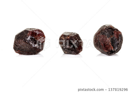 macro mineral stone  Garnet, on a white background 137819296