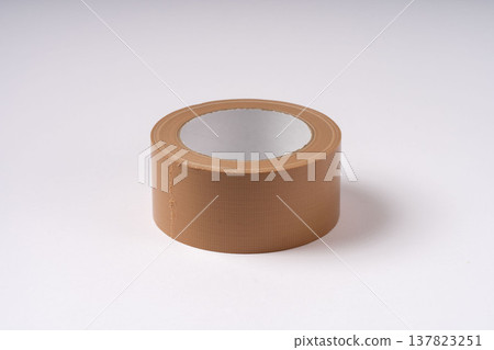 Cloth adhesive tape Cloth adhesive tape 137823251