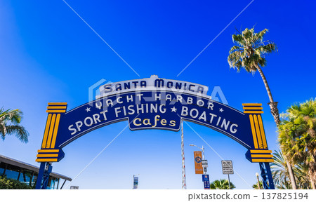洛杉磯聖塔莫尼卡碼頭入口 137825194