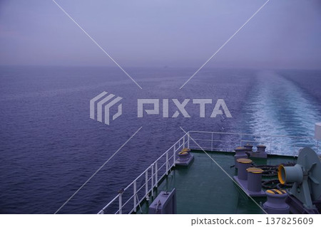 甲板上的風景 甲板上的風景 137825609