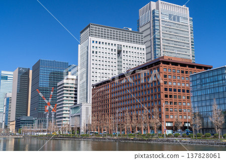 Tokyo: Marunouchi office district along the moat. Tokyo: Marunouchi office district along the moat. 137828061