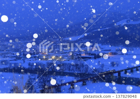 雪花飄落在根室本線上 雪花飄落在根室本線上 137829048