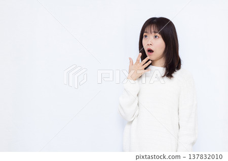 驚訝又驚訝的女人 137832010