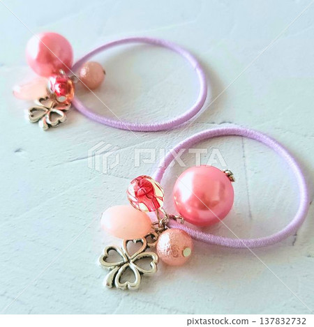 Handmade colorful beaded kids' hair tie - pink with a four-leaf clover design 137832732
