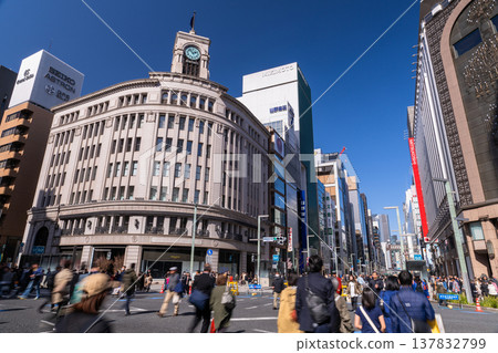 東京銀座城市景觀-摩天大樓的峽谷 東京銀座城市景觀-摩天大樓的峽谷 137832799