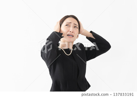 Woman in mourning clothes Funeral image Woman in mourning clothes Funeral image 137833191