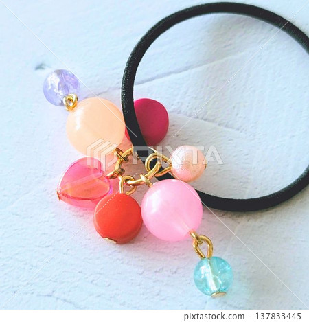 Handmade colorful beaded kids' hair tie (heart design) Handmade colorful beaded kids' hair tie (heart design) 137833445