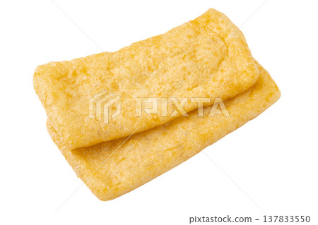 兩塊炸豆腐，透明背景（png） 137833550