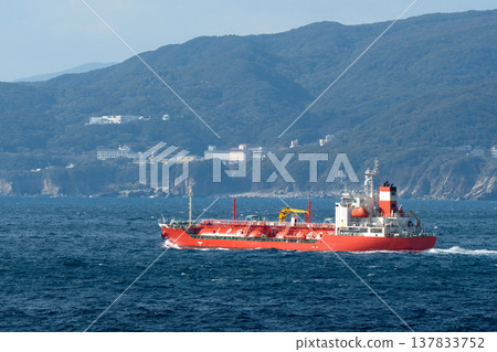 LPG tanker sailing through rough seas LPG tanker sailing through rough seas 137833752