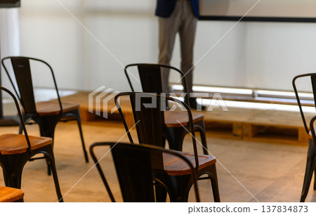 Empty chairs before the lecture 137834873