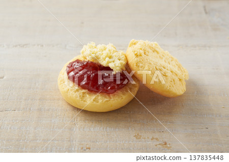 Scone image 137835448