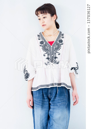 年輕的女士的肖像 137836127