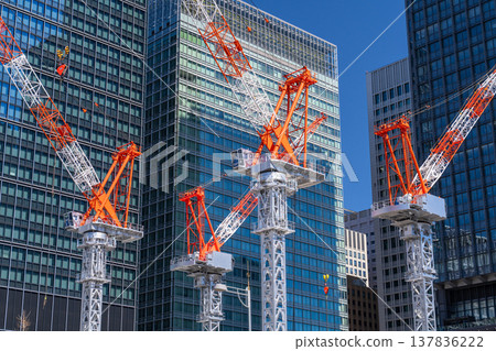 Tokyo: Marunouchi building construction site 137836222