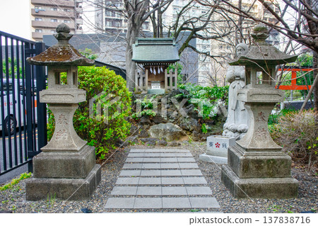 Naruko Tenjin Shrine, Asama Shrine, Shinjuku Ward, Tokyo Naruko Tenjin Shrine, Asama Shrine, Shinjuku Ward, Tokyo 137838716