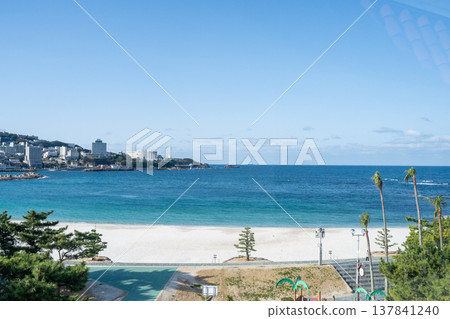 Shirahama Beach on a sunny winter day Shirahama Beach on a sunny winter day 137841240
