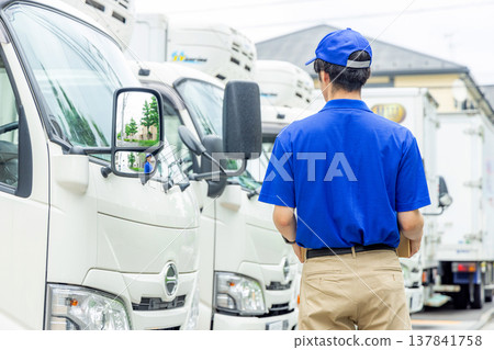 Delivery staff carrying luggage Delivery staff carrying luggage 137841758